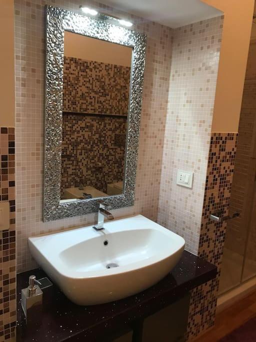 Thesan Lodge, Chic & Modern Design Apartment Grosseto Bagian luar foto