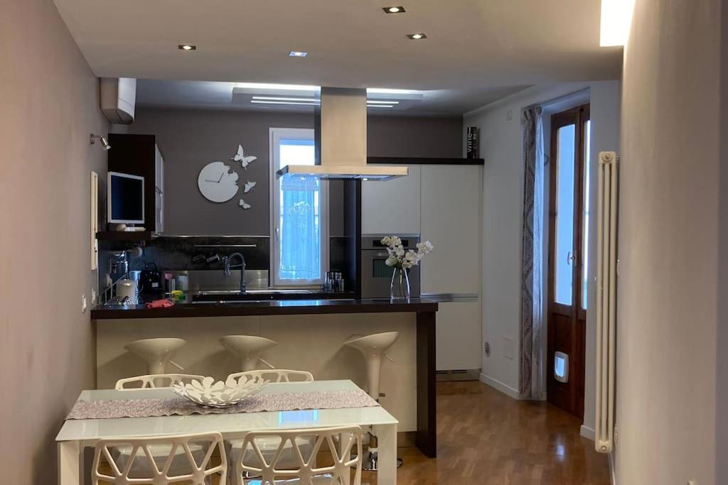 Thesan Lodge, Chic & Modern Design Apartment Grosseto Bagian luar foto